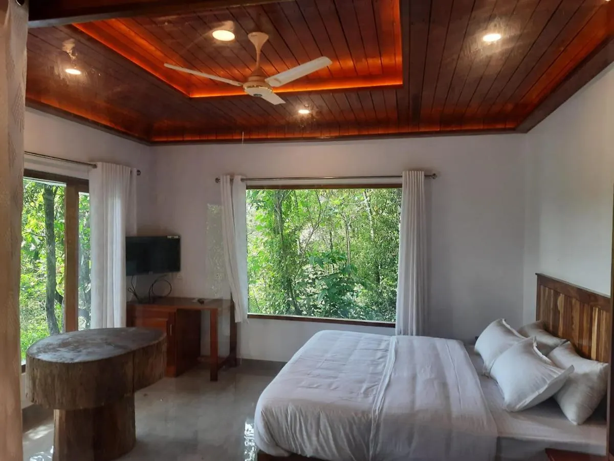 מונאר Kurinjiyil Farmstay