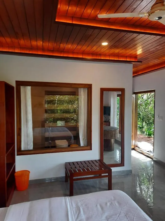 מונאר Kurinjiyil Farmstay 0*,